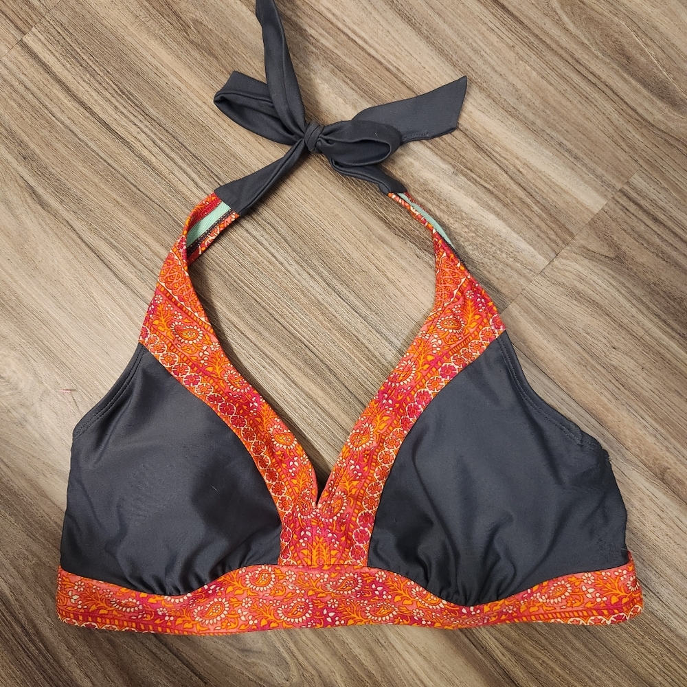 Athleta swim top size 38b/c